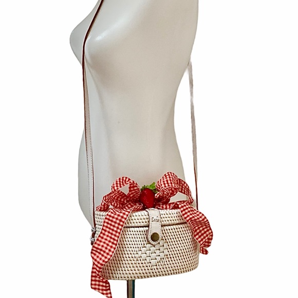 vintage Handbags - Straw Berries Bag OOAK